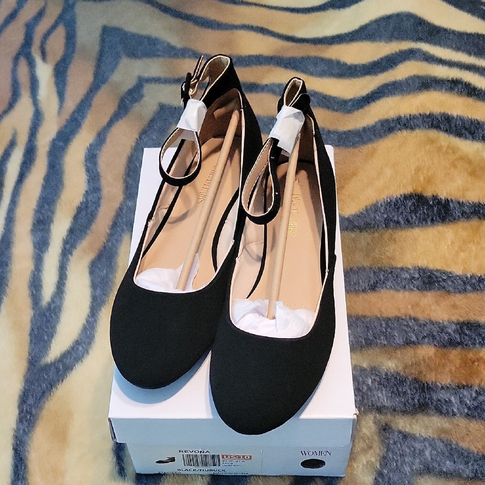 Dream Pairs Black Ankle Strap Heels